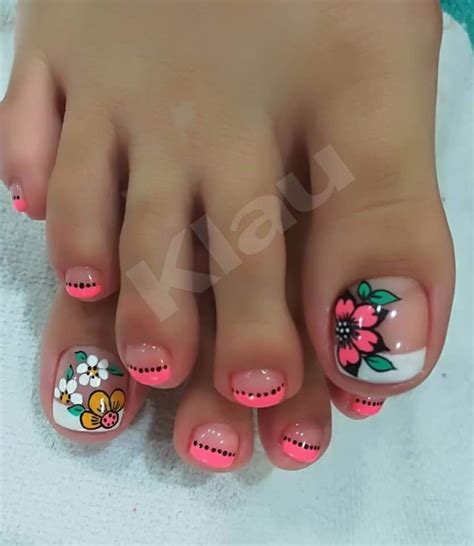 pedicure para pies morenos|Uñas para pies morenos